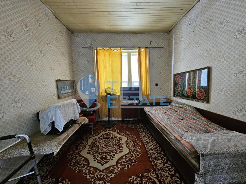 Продава КЪЩА, с. Страхилово, област Велико Търново, снимка 4 - Къщи - 49287537