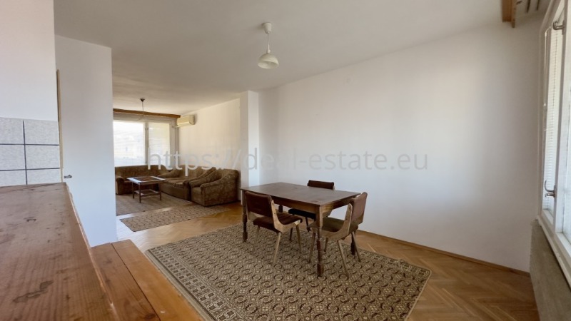 Продава 3-СТАЕН, гр. Благоевград, Широк център, снимка 2 - Апартаменти - 52619979