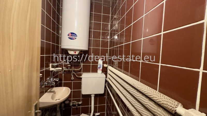 Продава 3-СТАЕН, гр. Благоевград, Широк център, снимка 9 - Апартаменти - 52619979