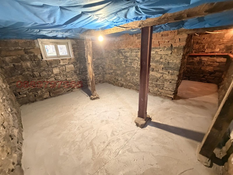 Продава КЪЩА, гр. Троян, област Ловеч, снимка 10 - Къщи - 53513579