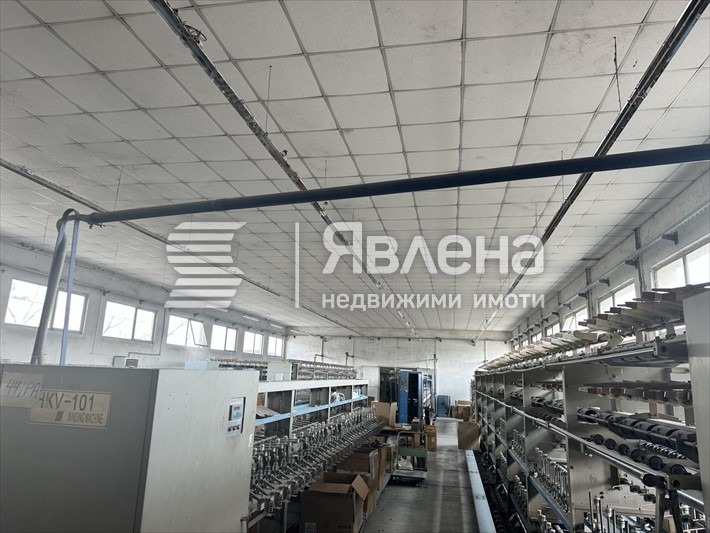 Продава ПРОМ. ПОМЕЩЕНИЕ, гр. Първомай, област Пловдив, снимка 4 - Производствени сгради - 52924540
