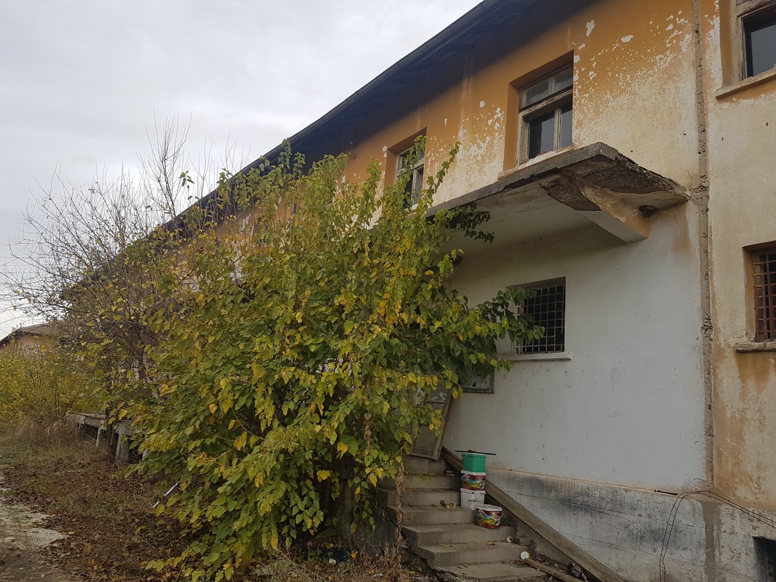 Продава ПРОМ. ПОМЕЩЕНИЕ, гр. Гулянци, област Плевен, снимка 8 - Производствени сгради - 55140613