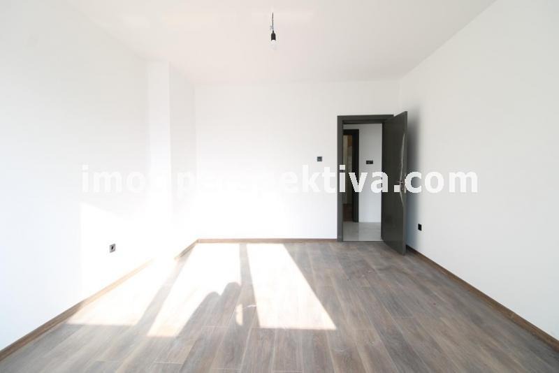 Продава ЕТАЖ ОТ КЪЩА, гр. Пловдив, Кършияка, снимка 6 - Етаж от къща - 53006101