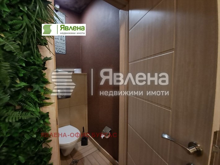 Продава ЗАВЕДЕНИЕ, гр. Бургас, Лазур, снимка 4 - Заведения - 49308043