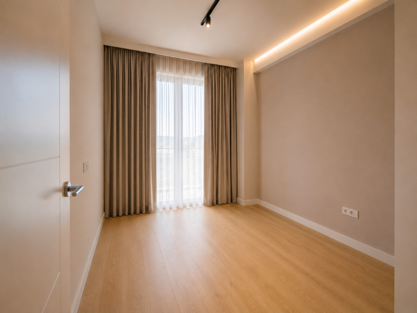 Продава 3-СТАЕН, гр. София, Гоце Делчев, снимка 5 - Апартаменти - 54911679