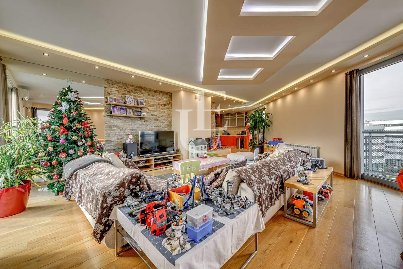 Продава МНОГОСТАЕН, гр. София, Манастирски ливади, снимка 2 - Апартаменти - 43652261