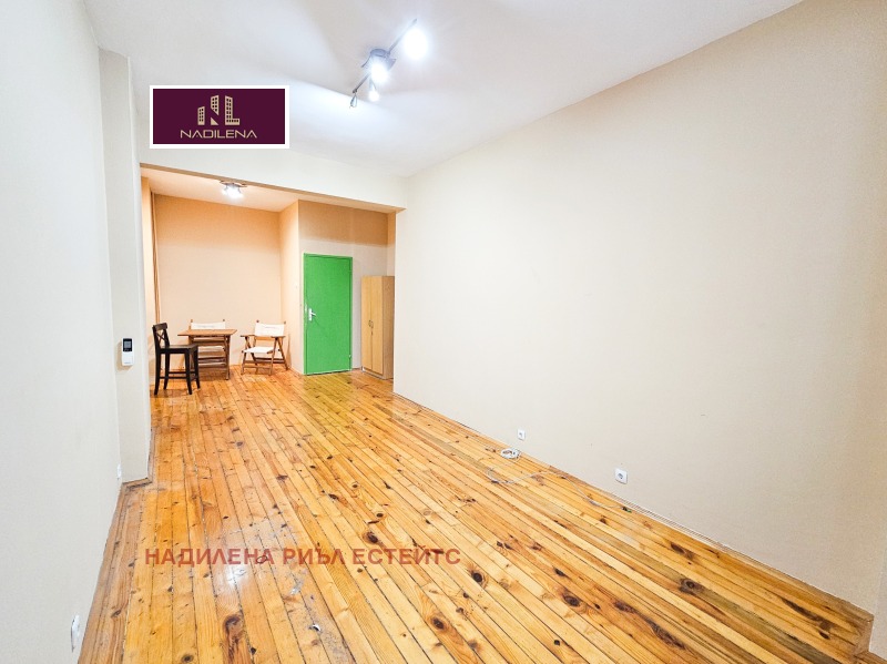 Продава 2-СТАЕН, гр. София, Център, снимка 2 - Апартаменти - 53090409