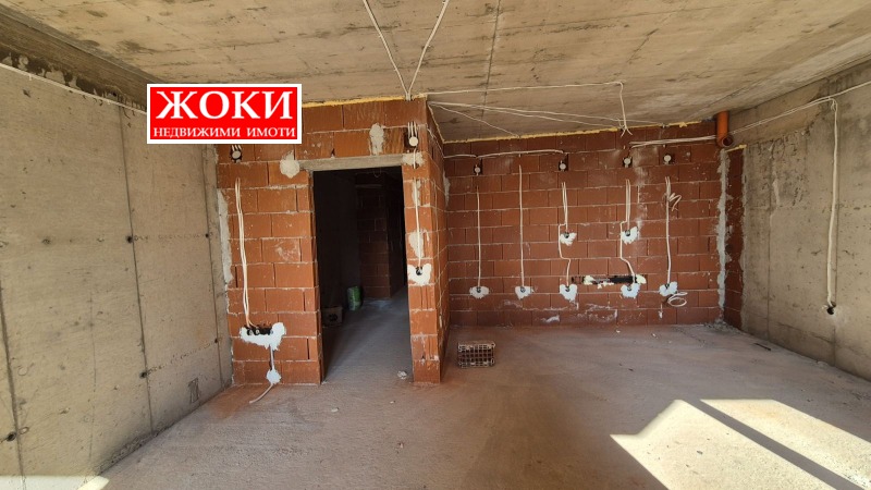 Na sprzedaż  2 sypialnie Pernik , Iztok , 137 mkw | 34127498 - obraz [6]