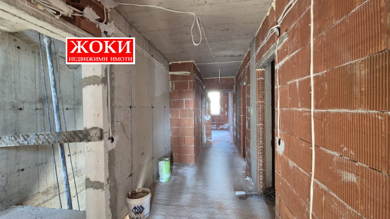 Na sprzedaż  2 sypialnie Pernik , Iztok , 137 mkw | 34127498 - obraz [8]