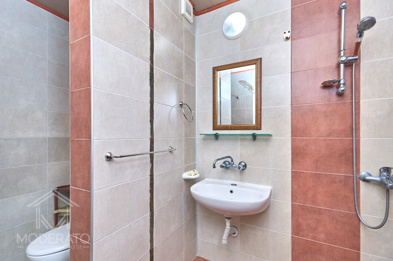 Na prodej  2 ložnice Burgas , Centar , 115 m2 | 66072660 - obraz [13]