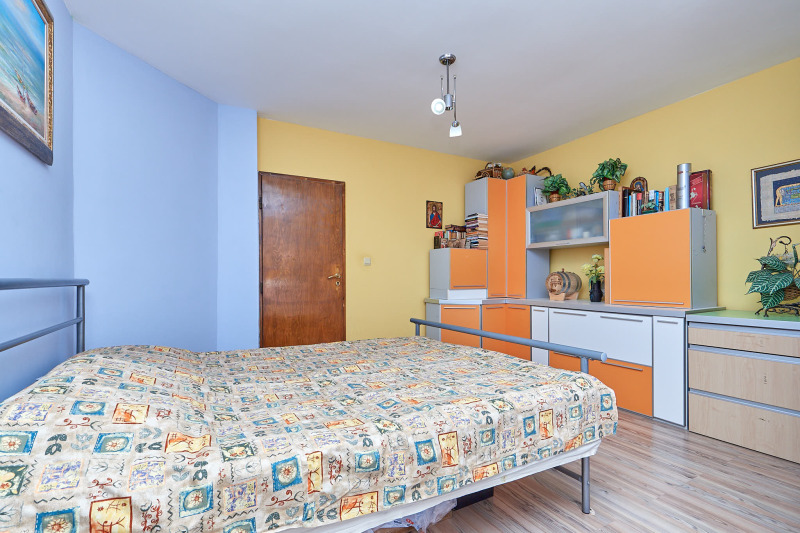 Na prodej  2 ložnice Burgas , Centar , 115 m2 | 66072660 - obraz [15]