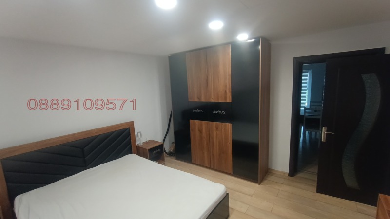 Продава КЪЩА, с. Соколово, област Добрич, снимка 8 - Къщи - 53326599