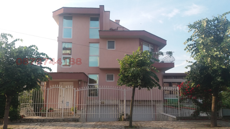 Продава КЪЩА в град Бургас, Сарафово - 603 кв.м / 1 200 000 € » 2 346 996.00 лв.