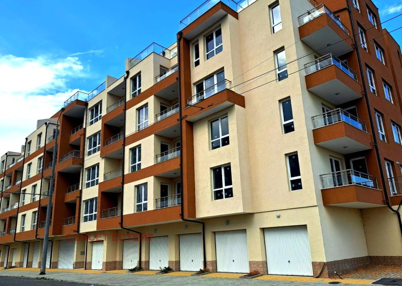 In vendita  2 camere da letto Burgas , Meden rudnik - zona V , 93 mq | 26246552