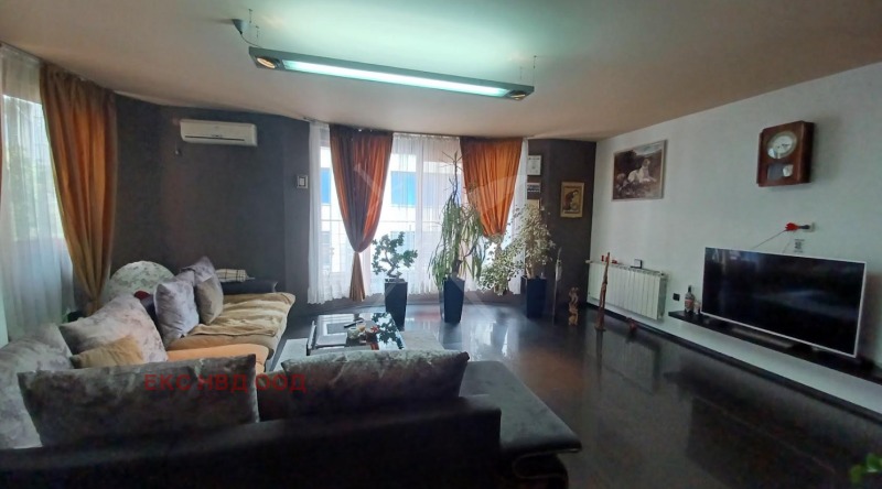 Na prodej  3+ ložnice Plovdiv , Karšijaka , 153 m2 | 78434527 - obraz [8]