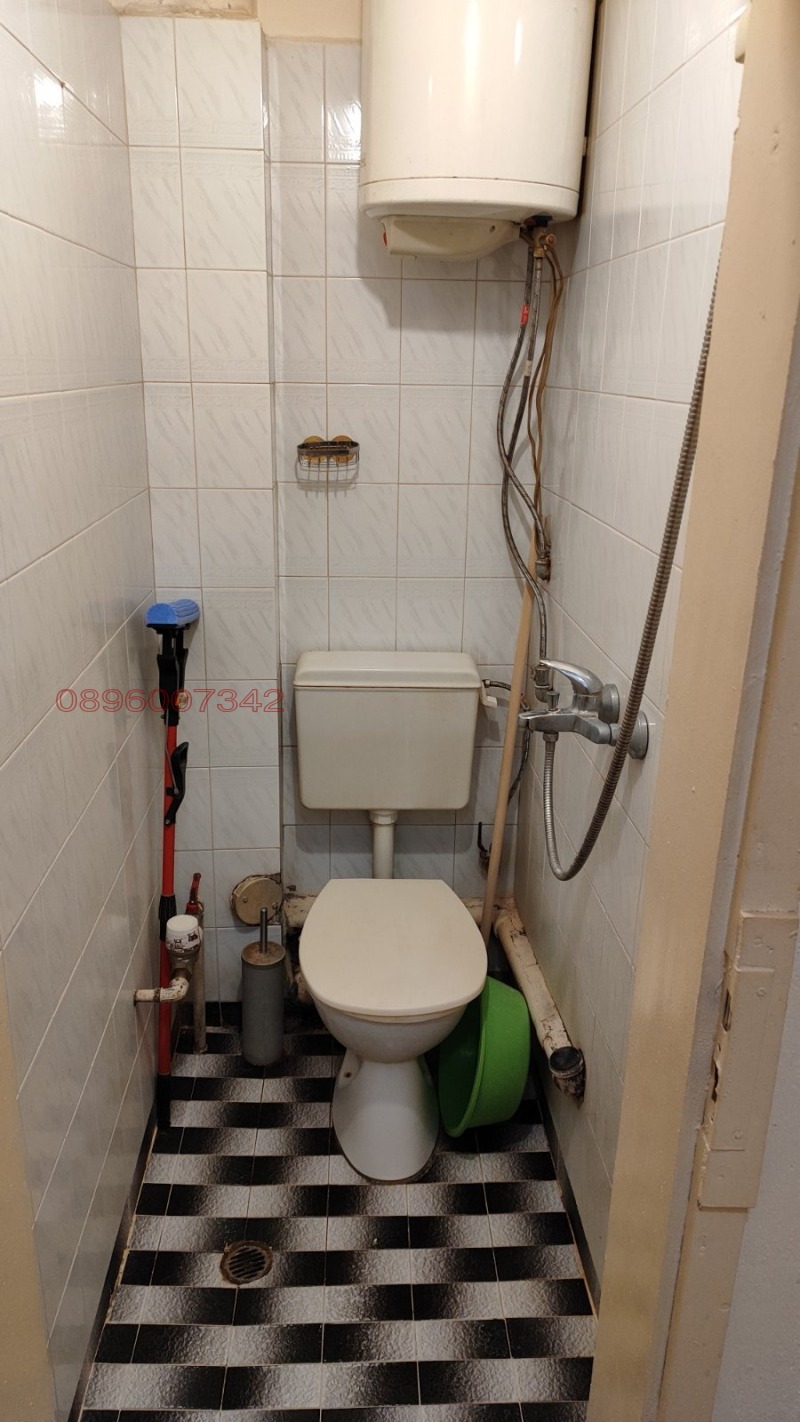 Продава АТЕЛИЕ, ТАВАН, гр. Русе, Централен кооп. пазар, снимка 5 - Апартаменти - 52896743