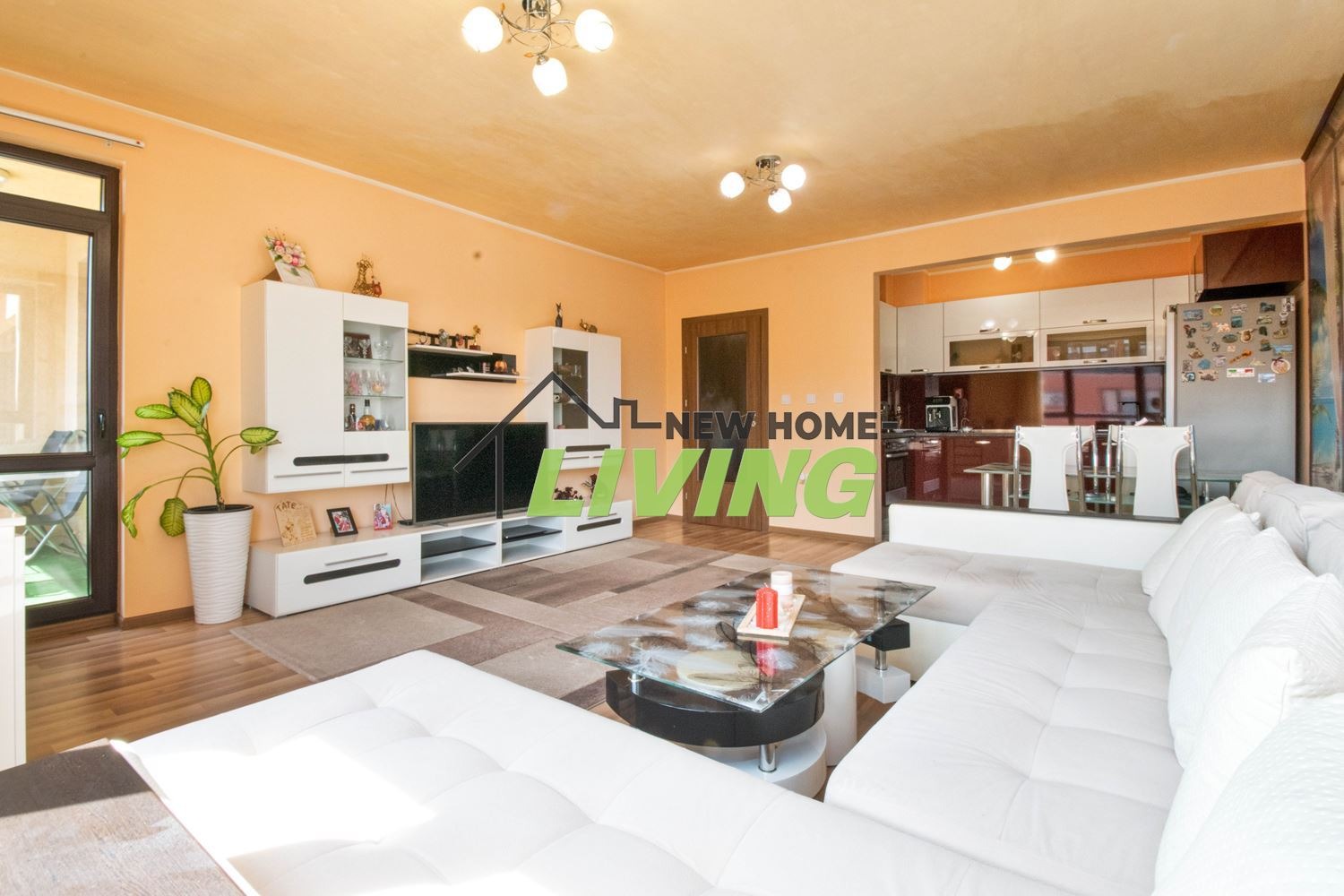 Продава 2-СТАЕН, гр. Пловдив, Остромила, снимка 2 - Апартаменти - 54740164