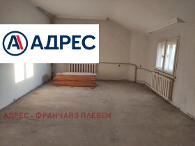 Будинок Долни Дъбник, область Плевен 9