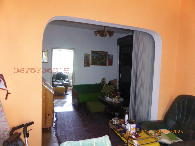 Продава 3-СТАЕН, гр. Шумен, Център, снимка 8 - Апартаменти - 52785302