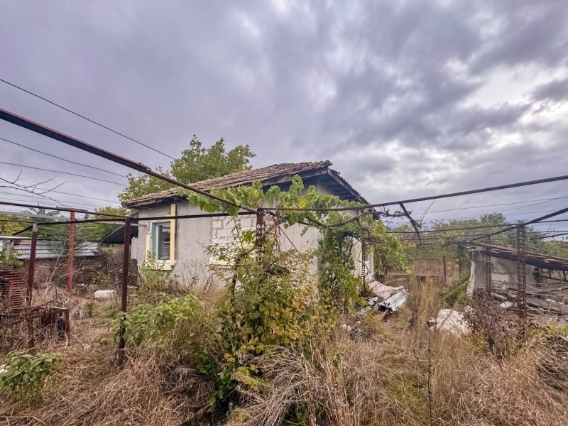 Продава КЪЩА, с. Загорци, област Бургас