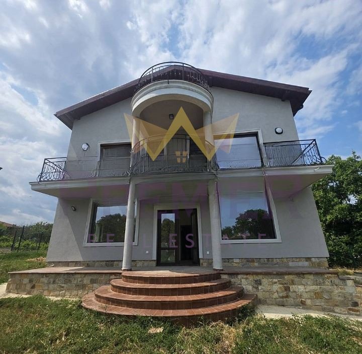 Продава КЪЩА, с. Равна гора, област Варна, снимка 2 - Къщи - 55186822