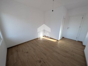 1 Schlafzimmer Poscharnata, Schumen 5