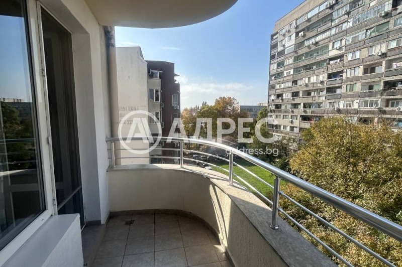 Продава 2-СТАЕН, гр. Бургас, Славейков, снимка 11 - Апартаменти - 52360091