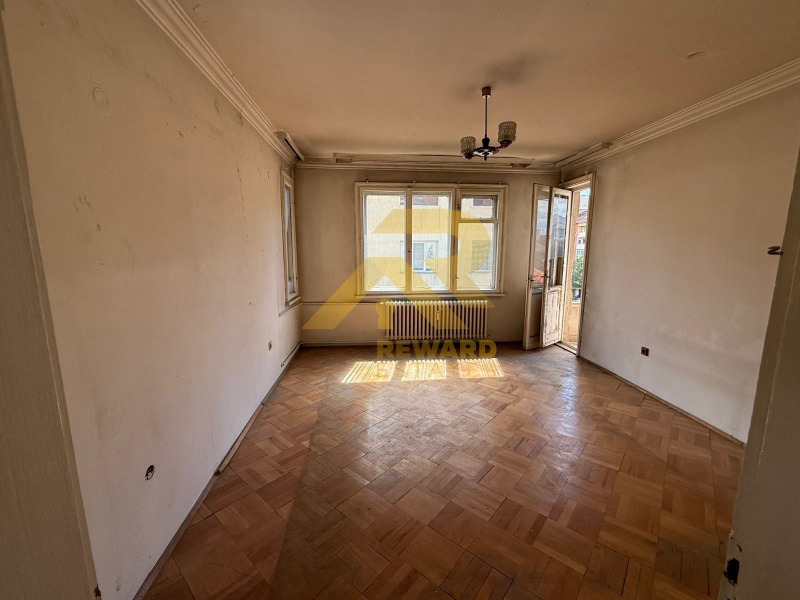 De vânzare  2 dormitoare Sofia , Țentâr , 96 mp | 19794400 - imagine [7]