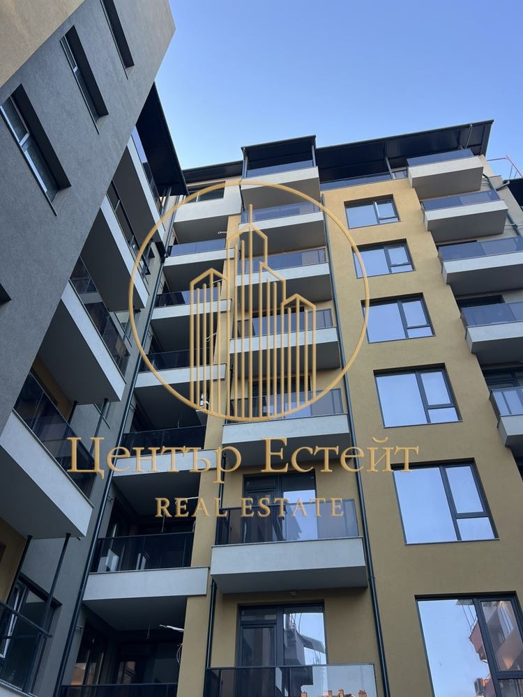 Eladó  2 hálószobás Pleven , Sirok centar , 101 négyzetméter | 34322995
