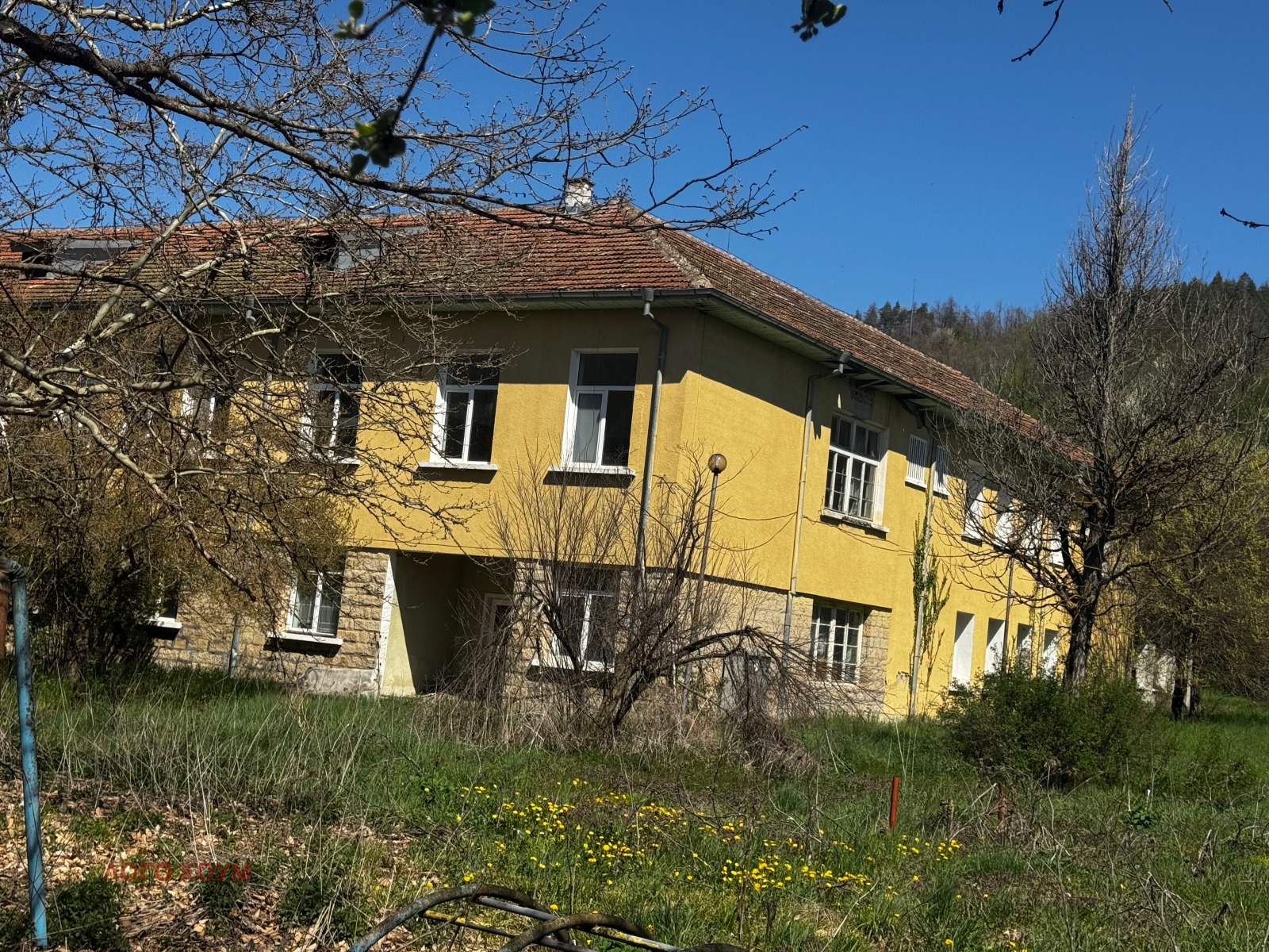 Продава ХОТЕЛ, гр. Елена, област Велико Търново