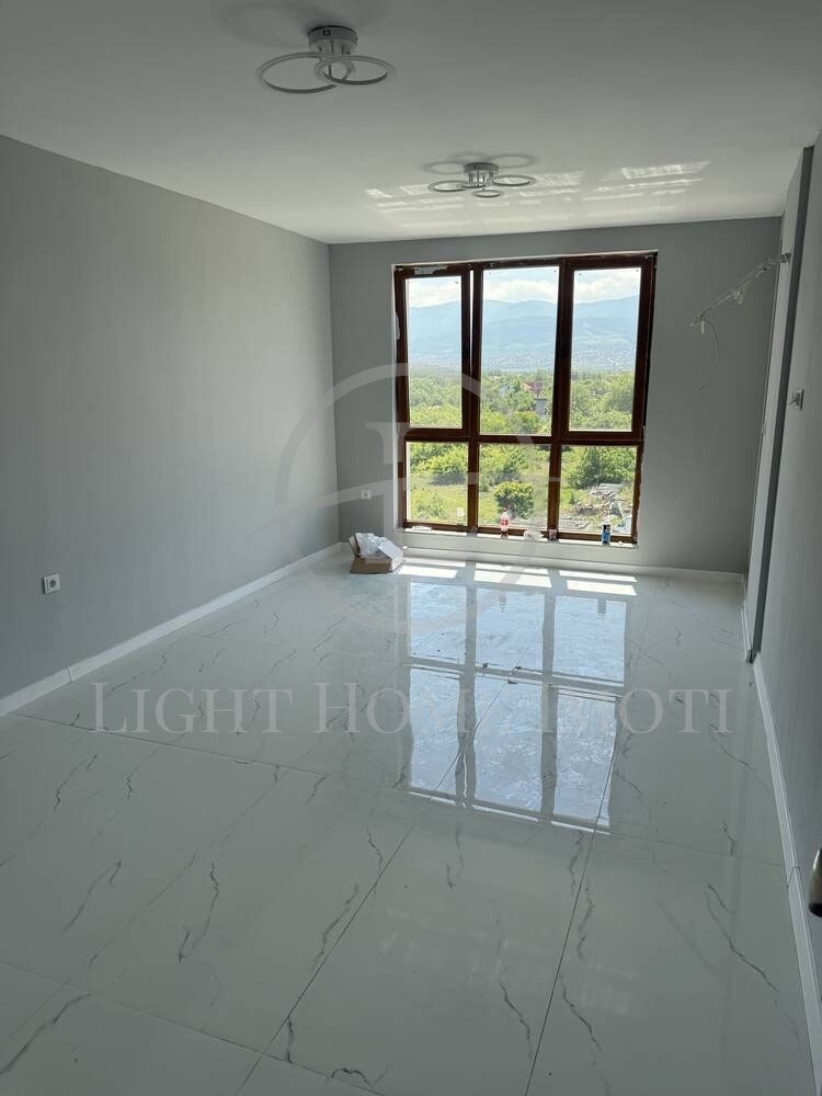 Продава  2-стаен, град Пловдив, Кючук Париж •  129 999 EUR • ID 27015999 — holmes.bg - [1] 
