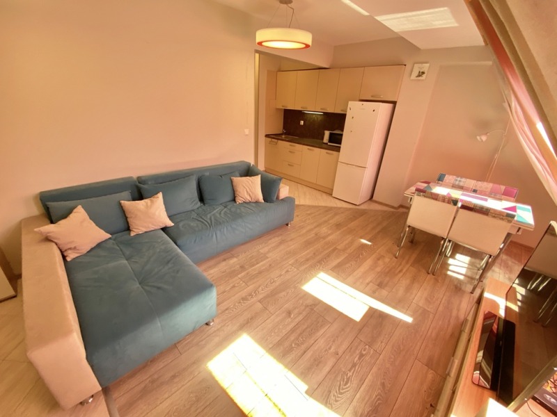 Продава  2-стаен град Бургас , Лазур , 71 кв.м | 41568847