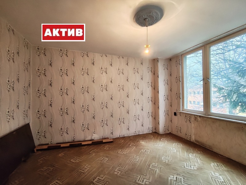 Продава 2-СТАЕН, гр. Търговище, Център, снимка 4 - Апартаменти - 53029790