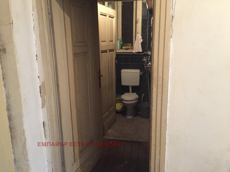 Продава 3-СТАЕН, гр. София, Център, снимка 2 - Апартаменти - 52932122