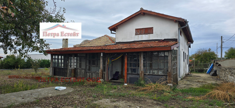 Продава КЪЩА, с. Приселци, област Варна, снимка 13 - Къщи - 52236048
