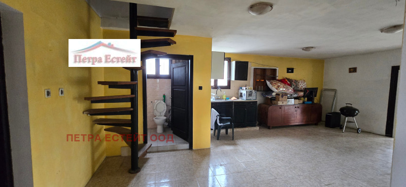 Продава КЪЩА, с. Приселци, област Варна, снимка 7 - Къщи - 52236048