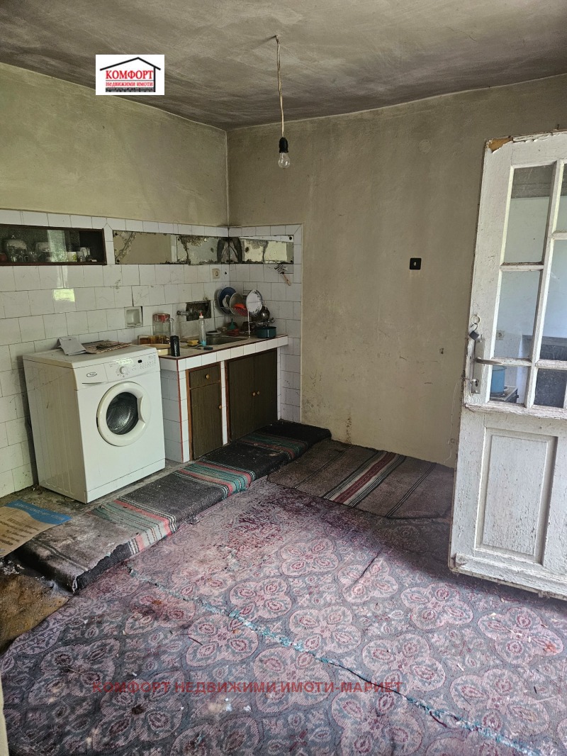 Продава КЪЩА, с. Тотлебен, област Плевен, снимка 15 - Къщи - 53046947