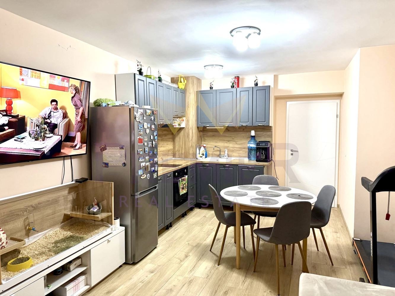 Продава 3-СТАЕН, гр. Варна, Аспарухово, снимка 2 - Апартаменти - 54390117