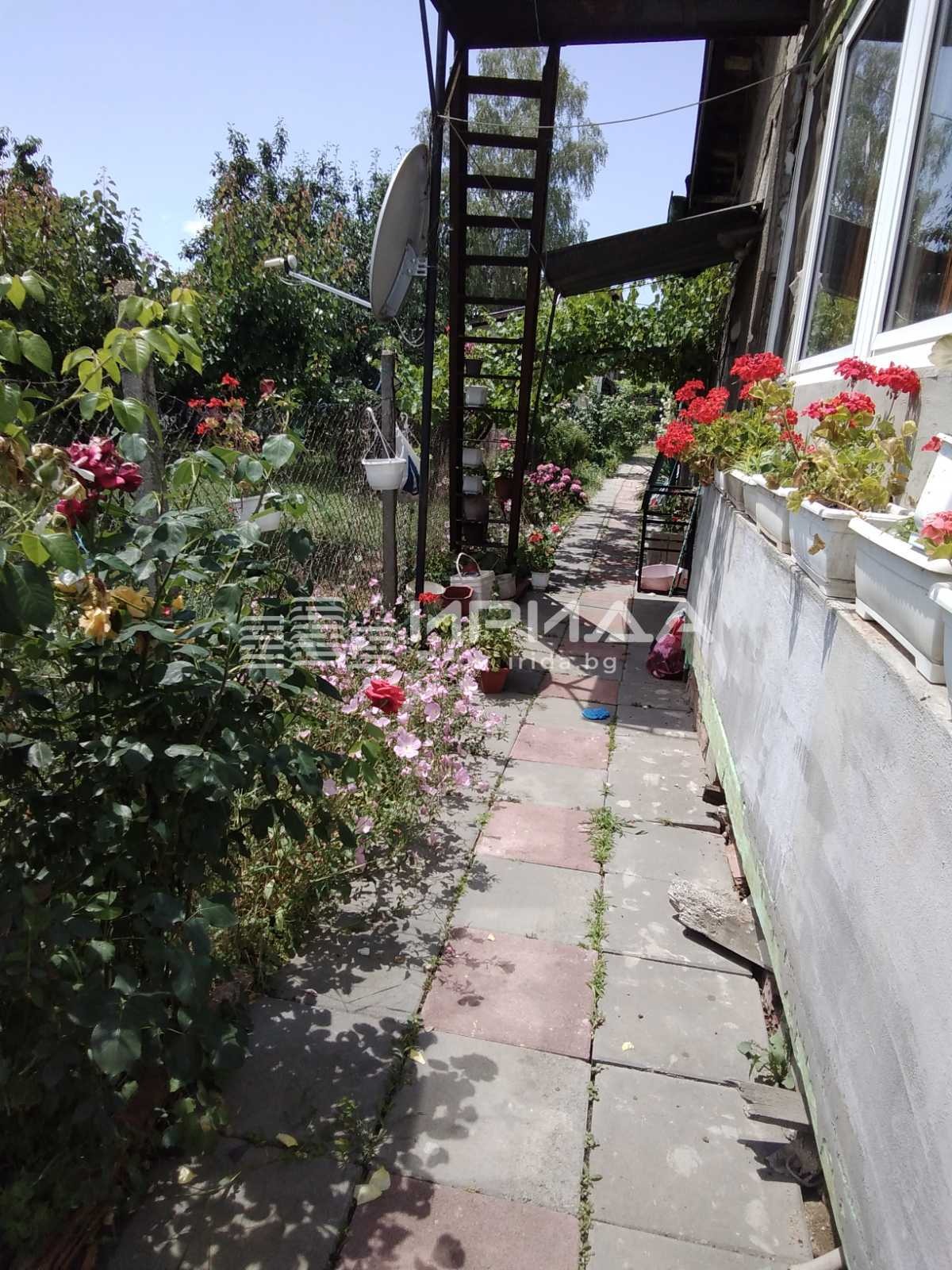 Продава КЪЩА, гр. София, гр. Нови Искър, снимка 2 - Къщи - 55364123