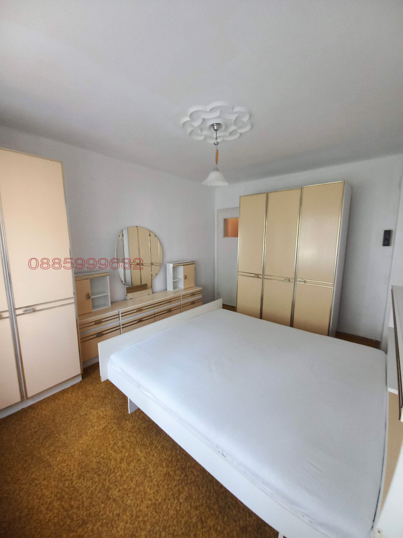 Продава 3-СТАЕН, гр. Бургас, Център, снимка 2 - Апартаменти - 52780723