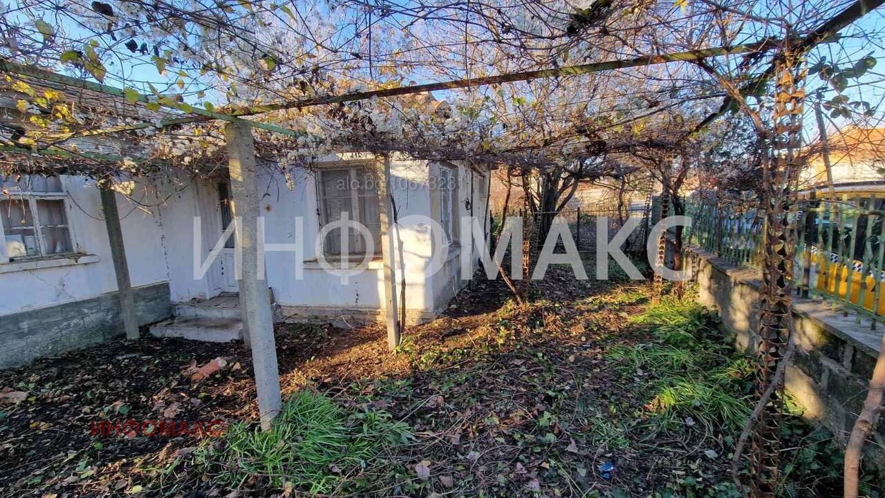 Продава КЪЩА, с. Гюльовца, област Бургас, снимка 2 - Къщи - 52221611
