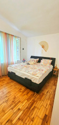 Продава КЪЩА, град София, гр. Банкя • 480000 € • 76560130 — Holmes.bg