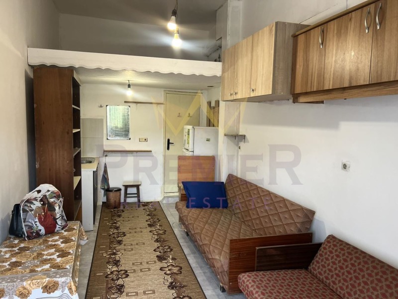 Продава 1-СТАЕН, град Варна, Колхозен пазар • 42000 € / 82144.86 лв. • 26258345 1