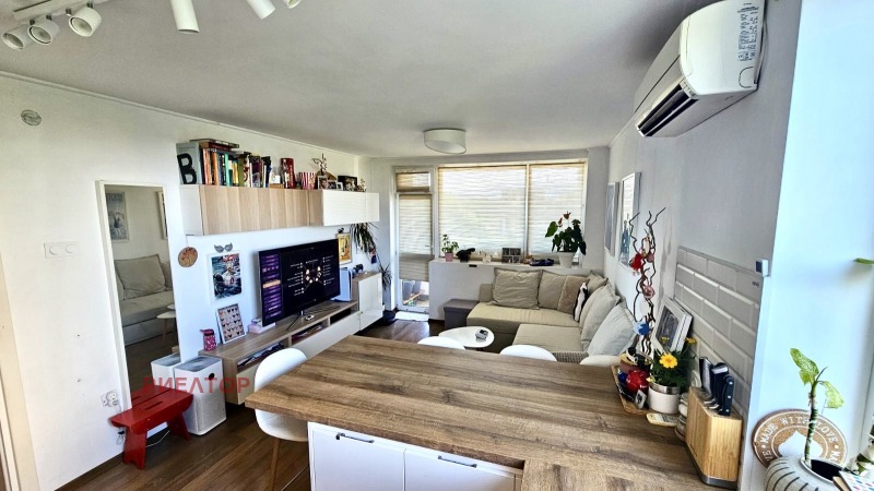 Till salu  2 sovrum Plovdiv , Centar , 70 kvm | 89851446