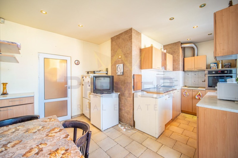 Продава 4-СТАЕН, гр. Варна, Център, снимка 4 - Апартаменти - 53202376