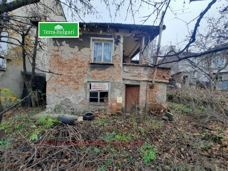 Продава  Къща град Перник , Център , 176 кв.м | 67745161