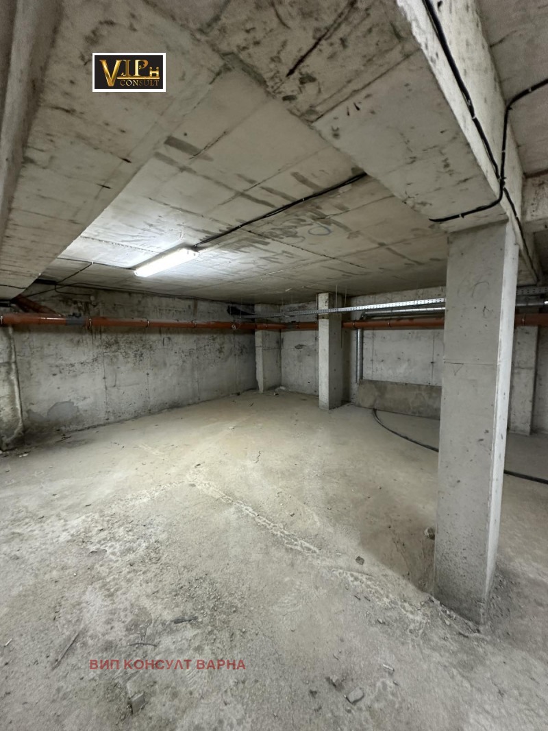 Продава  Гараж, паркомясто, град Варна, Цветен квартал •  255 000 EUR • ID 74895212 — holmes.bg - [1] 