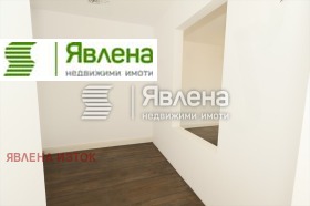 2-стаен град София, Изток 8