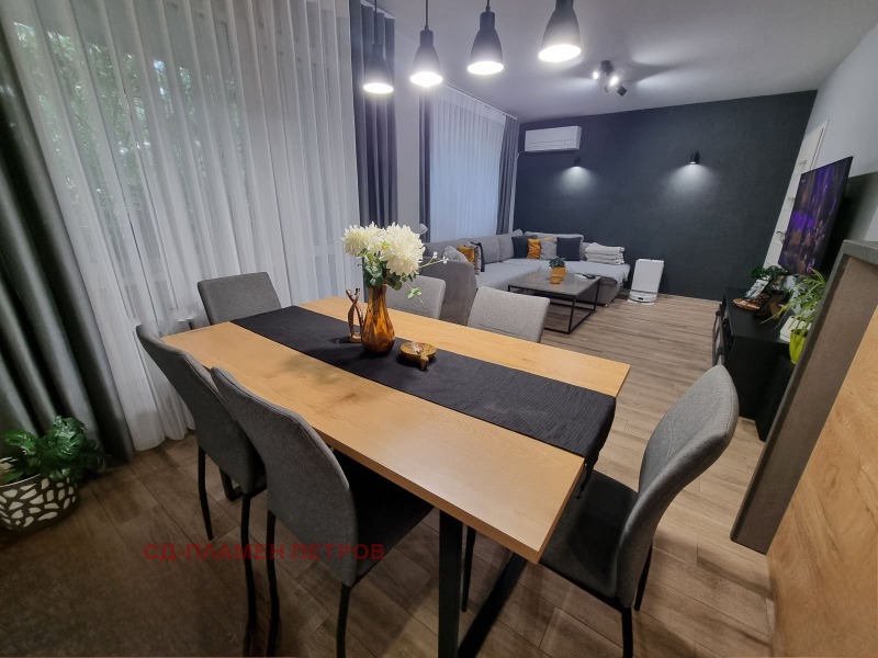 In vendita  2 camere da letto Shumen , Tsentar , 86 mq | 34988442 - Immagine [2]