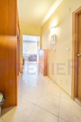 1 dormitorio m-t Alen mak, Varna 8